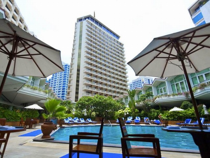 dusit-thani-bangkok-hotel1