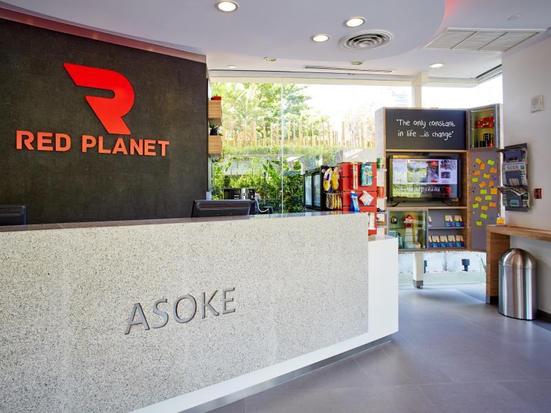 red-planet-hotel-asoke-bangkok2