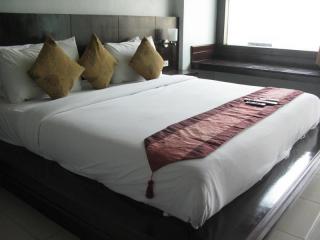 アズール バングラ プーケットと同グレードのホテル2