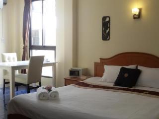 パトン ローズ ゲストハウスを見た人がチェックしているホテル2