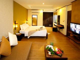 カロン プナカ リゾート & スパと同グレードのホテル3