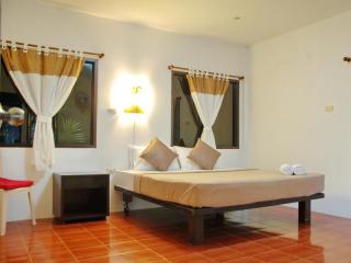 サンド ビーチ バンガローを見た人がチェックしているホテル1